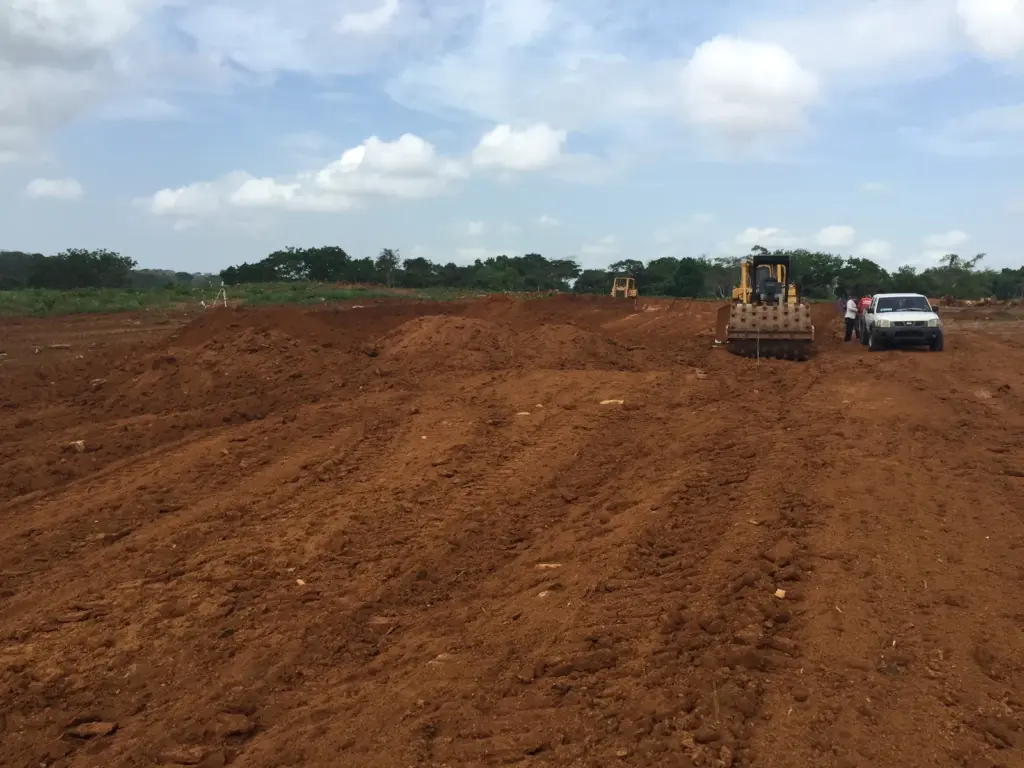 Trabajos de conformación del terreno en Bosque Dorado, Tecno Systems Investment Inc.